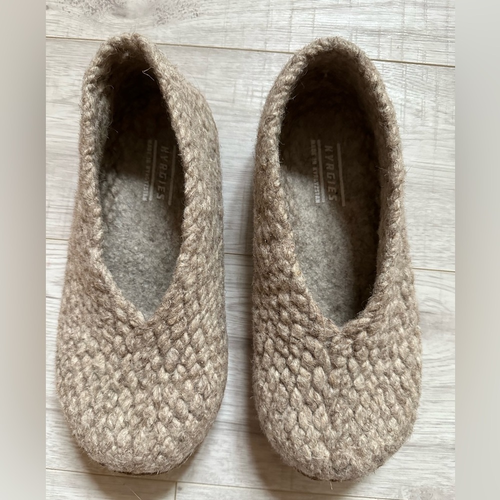 Kyrgies Wovens Slippers - undyed